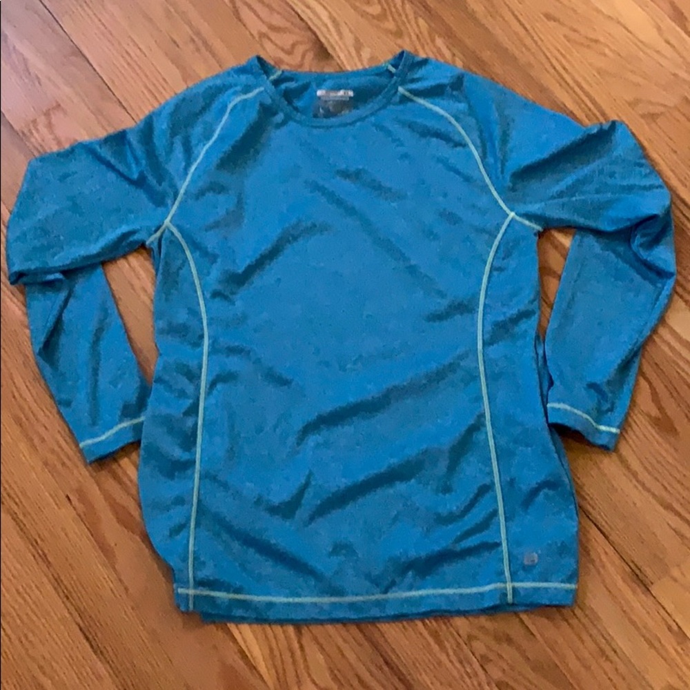 Athletic shirt